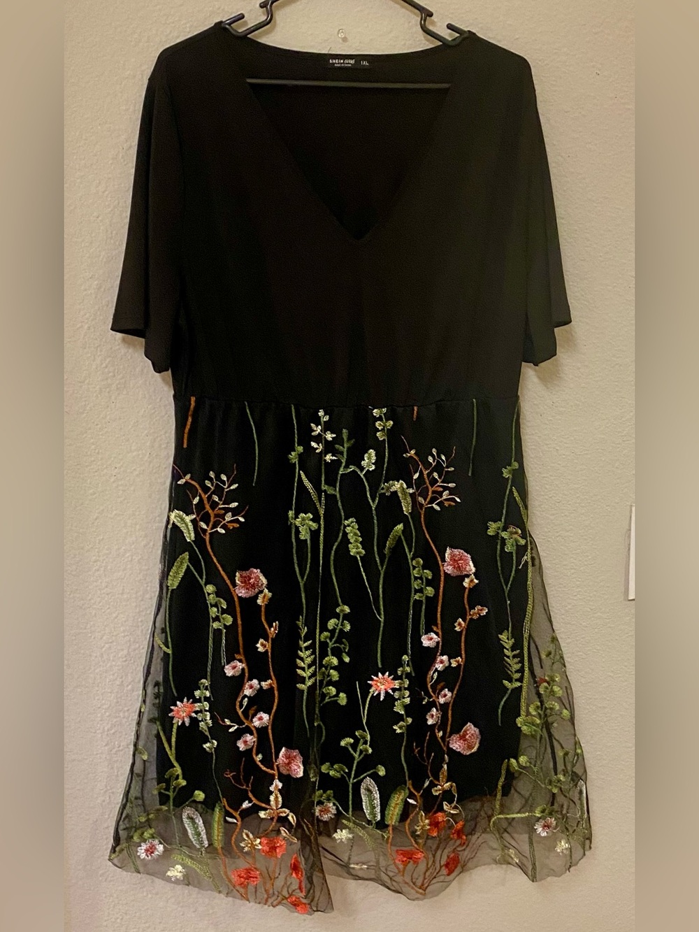 Embroidered V-Neck Embroidered Chiffon Floral Mini Dress - Quick List For Live
